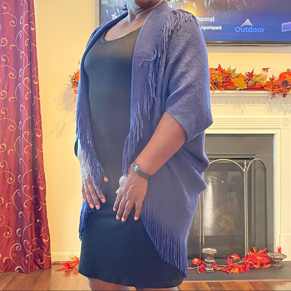 Layers By Lizden Sweater - Picture 3 of 4